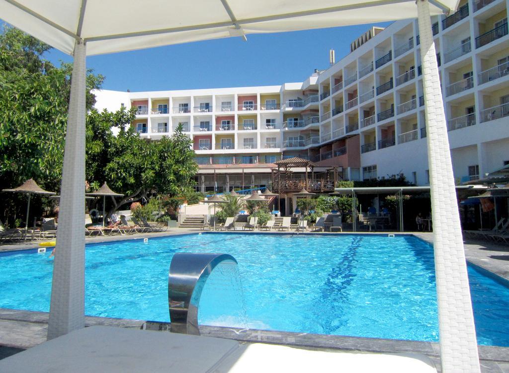 Marina Hotel Ayia Napa Exterior foto